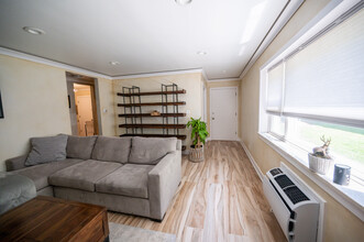 214 S Oak Park Ave, Unit 1 in Oak Park, IL - Foto de edificio - Building Photo