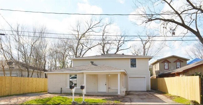 3007 Grovey St in Houston, TX - Building Photo - Building Photo