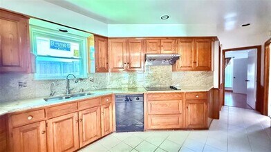 4020 Mcclary Dr in Plano, TX - Building Photo - Building Photo