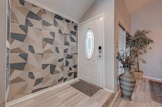 11222 Forked Bough Dr, Unit H104 in Houston, TX - Building Photo - Building Photo