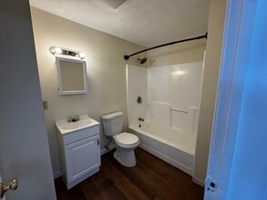 249 E High St in Manchester, NH - Building Photo - Building Photo