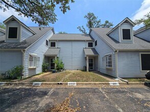8330 Fathom Cir in Austin, TX - Building Photo - Building Photo