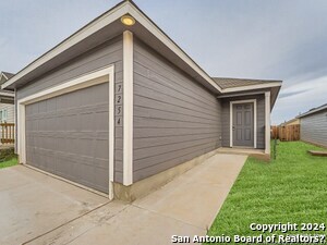 7254 Ox Pl in San Antonio, TX - Building Photo