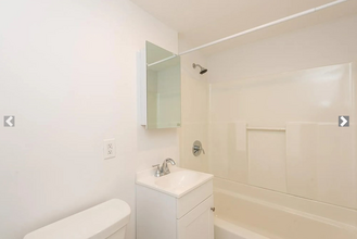 116 Adams St, Unit 3 in Boston, MA - Foto de edificio - Building Photo