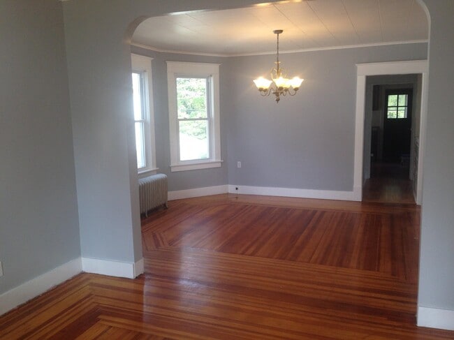 824 Hampton Ave, Unit 2 - 2nd Fl in Schenectady, NY - Foto de edificio - Building Photo