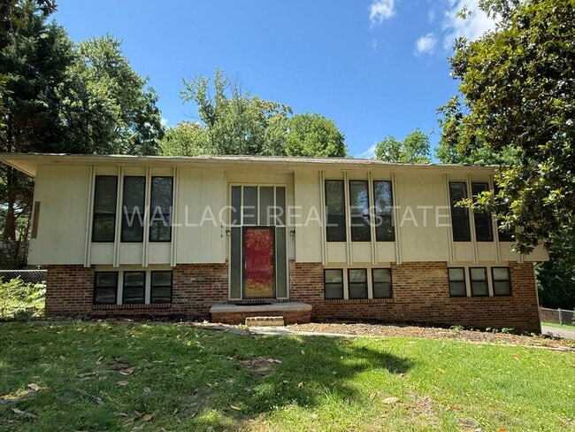 property at 11519 Midhurst Dr