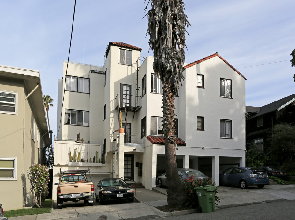 927 Bayview Ave in Oakland, CA - Building Photo