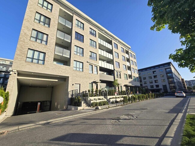 15738-15785 85 Ave in Surrey, BC - Building Photo - Building Photo