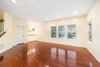 3114 Raintree Dr in Gibsonia, PA - Foto de edificio - Building Photo