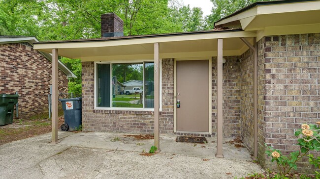 85 Tanbark Ct in Goose Creek, SC - Building Photo - Building Photo