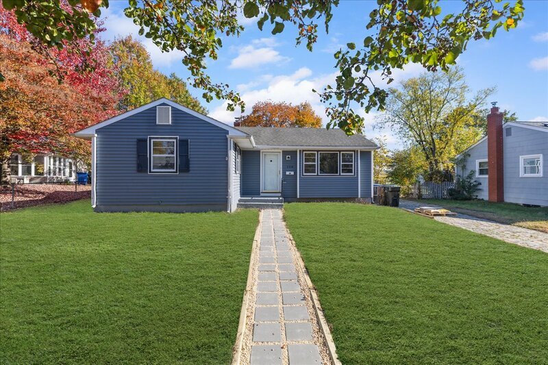 128 E Military Dr in National Park, NJ - Building Photo