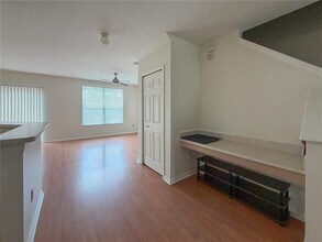 6244 Olivedale Dr in Riverview, FL - Building Photo - Building Photo