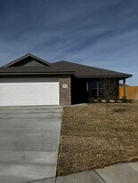 4202 Sunset St in Amarillo, TX - Building Photo