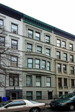 117 W 75th St in New York, NY - Building Photo - Building Photo