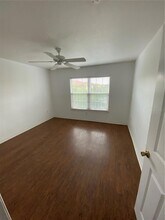 5467 Vineland Rd, Unit 6314 in Orlando, FL - Building Photo - Building Photo