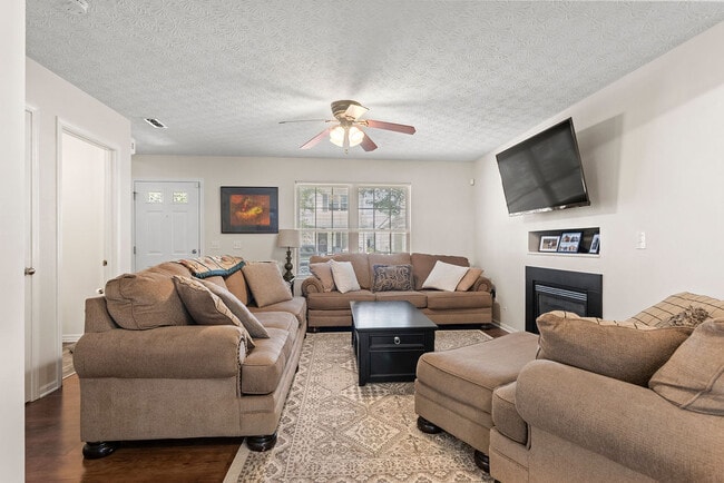 4259 Shortleaf Ln in Grove City, OH - Building Photo - Building Photo