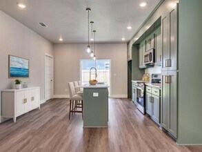 2108 Marshall St in Greenville, TX - Building Photo - Building Photo