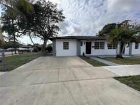 3102 SW 10th St in Miami, FL - Building Photo