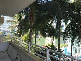 5970 Indian Creek Dr-Unit -301 in Miami, FL - Building Photo