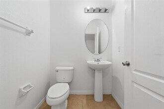 1704 Buckeye Falls Way in Orlando, FL - Building Photo - Building Photo