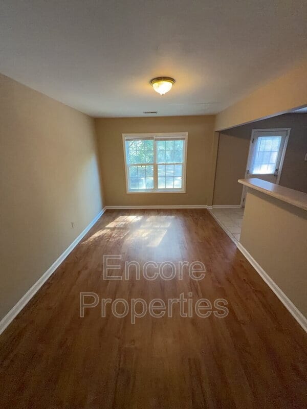 2004 Hart St in Durham, NC - Building Photo - Building Photo