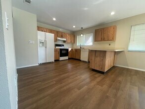 1849 SE Rainier Rd in Port St. Lucie, FL - Building Photo - Building Photo