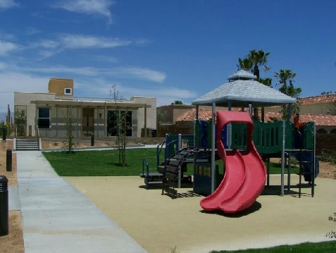 Vista Dunes Courtyard Homes in La Quinta, CA - Foto de edificio - Other