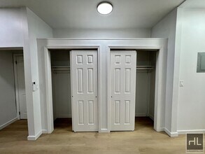 Top Floor 2BR 1BA Lofty Space w/ Laundry In Greenwood/South Slope in Brooklyn, NY - Building Photo - Building Photo