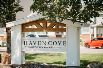 Haven Cove Townhomes in West Haven, UT - Building Photo - Building Photo