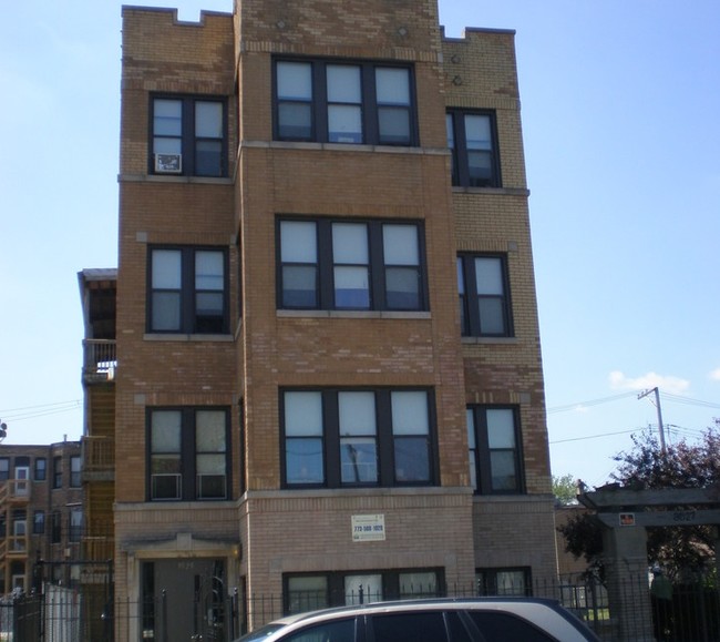 3525 W Van Buren St in Chicago, IL - Building Photo - Building Photo