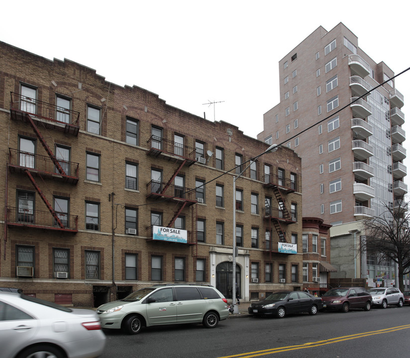 843 60th St in Brooklyn, NY - Foto de edificio