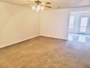 16212 Holy Cross Ln in St. Robert, MO - Building Photo - Building Photo