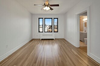 56 Glenwood Ave in Jersey City, NJ - Building Photo - Building Photo