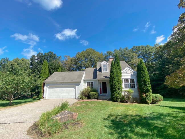 property at 1 Nutmeg Ct