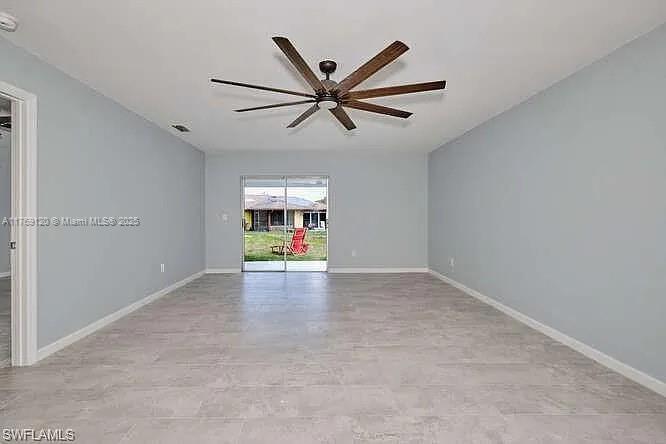 215 SE 24th Ave in Cape Coral, FL - Building Photo