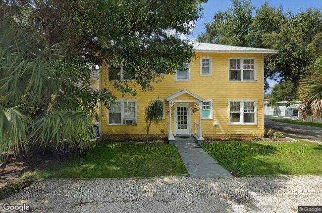 property at 801 SW 4th Ct