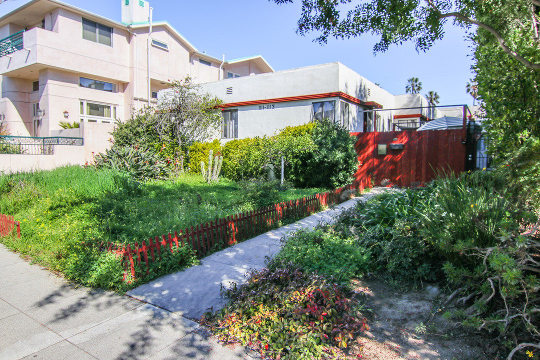 1111-1113 18th St in Santa Monica, CA - Building Photo