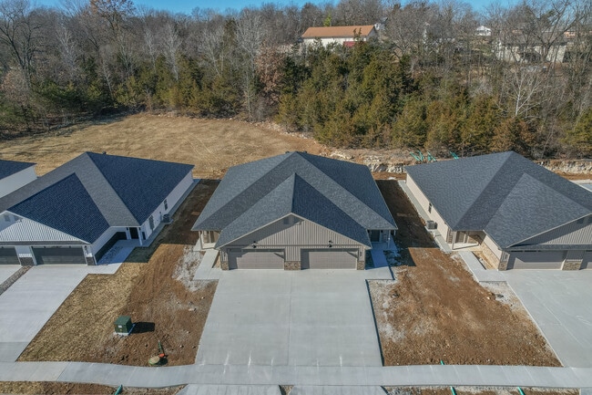 836 El Dorado Dr in Jefferson City, MO - Building Photo - Building Photo