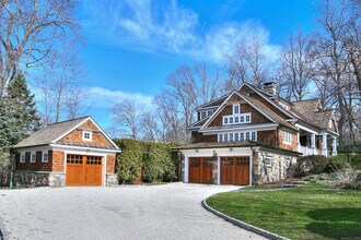 15 Catamount Rd in Westport, CT - Building Photo - Building Photo