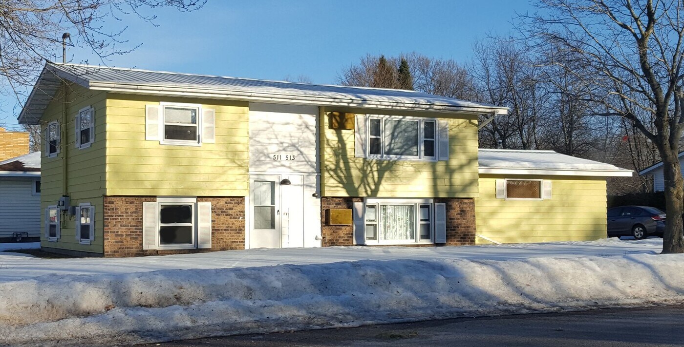 513 21st Ave S in Wisconsin Rapids, WI - Building Photo