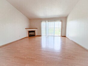 5564 165th St E in Chippewa Falls, WI - Building Photo - Building Photo