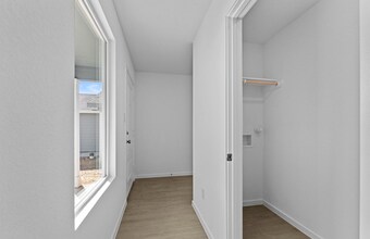 3824 Swift Fox Rd in New Braunfels, TX - Foto de edificio - Building Photo