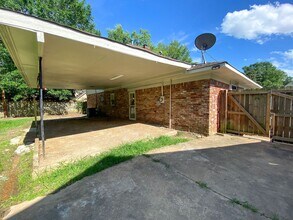 2947 Eagle Dr in Memphis, TN - Building Photo - Building Photo