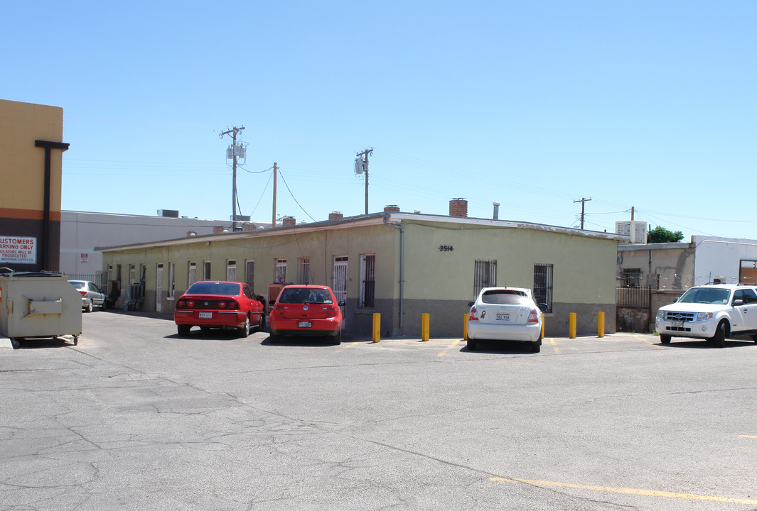 3514 Frutas Ave in El Paso, TX - Building Photo