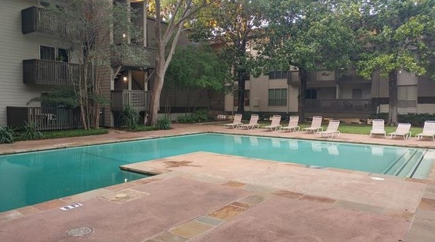 River Oaks Condos in Dallas, TX - Building Photo - Building Photo