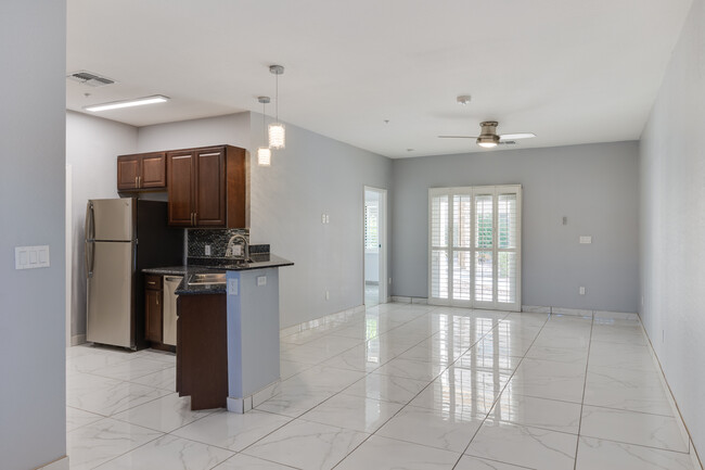 Desert Jewel in Chandler, AZ - Building Photo - Interior Photo