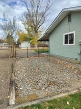 130 NW Carrie Cir in Mountain Home, ID - Building Photo - Building Photo