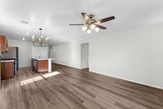 1878 Brushy Cedar Ct in Conroe, TX - Building Photo - Building Photo