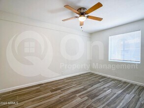 2109 W Hayward Ave in Phoenix, AZ - Building Photo - Building Photo
