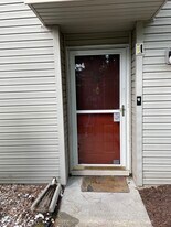 729 Daylight Ct, Unit NA in Newport News, VA - Building Photo